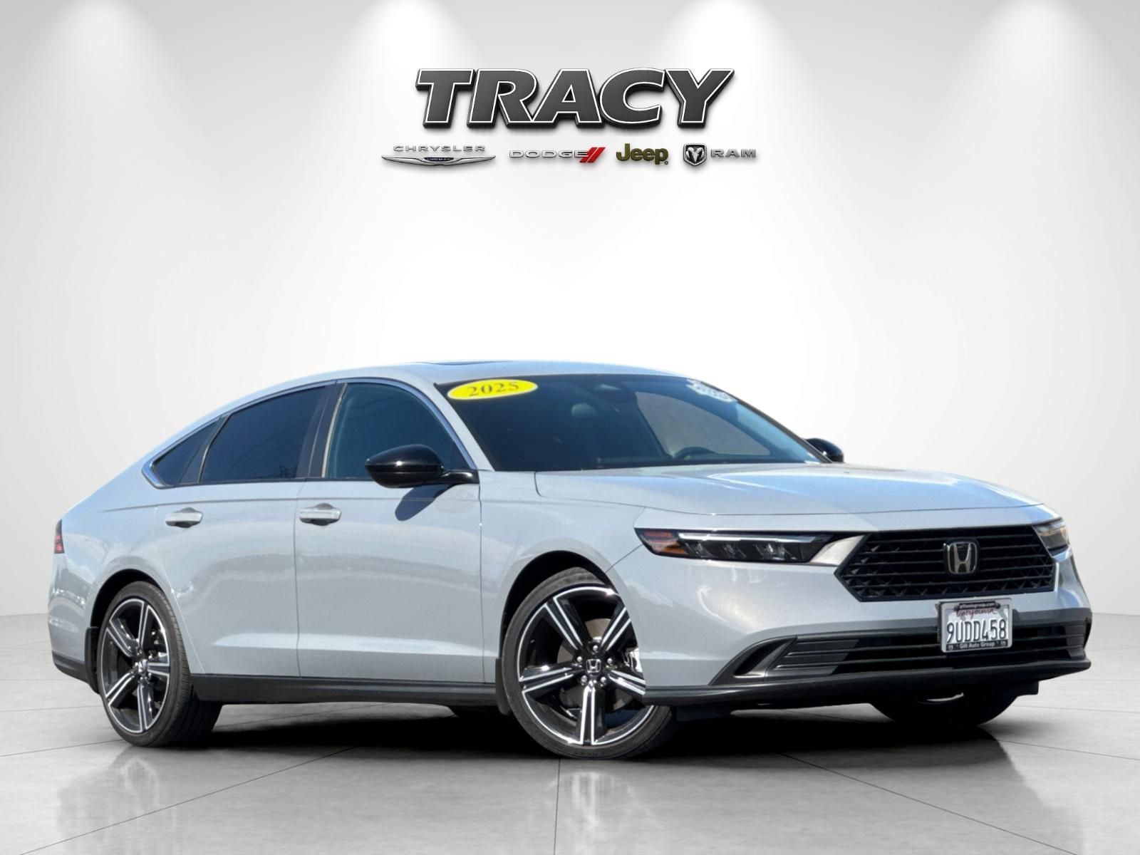 Used 2025 Honda Accord Sport image 2