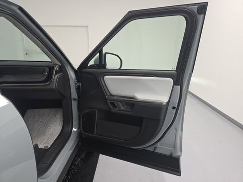 Used 2023 Rivian R1T Adventure AWD/4WD image 18