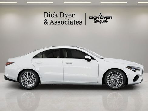 Used 2026 Mercedes-Benz CLA 250 image 4