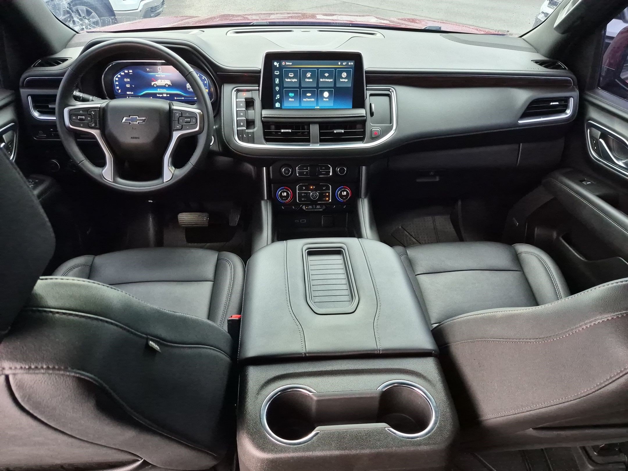 Used 2023 Chevrolet Tahoe Z71 w/ Luxury Package AWD/4WD image 28
