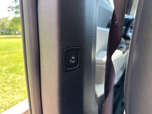 Used 2023 Kia Carnival SX Prestige FWD image 34