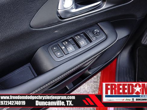 New 2026 Chrysler Pacifica Select image 39