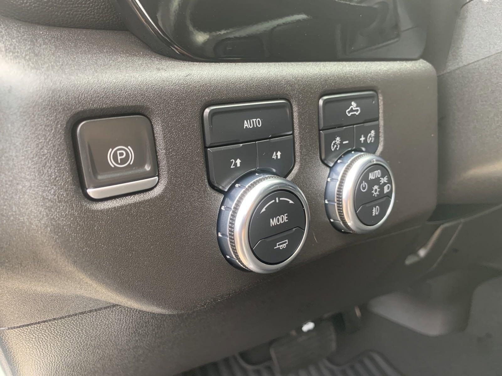 Used 2023 GMC Sierra 1500 Elevation AWD/4WD image 15
