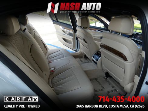 Used 2018 BMW 750i RWD image 35