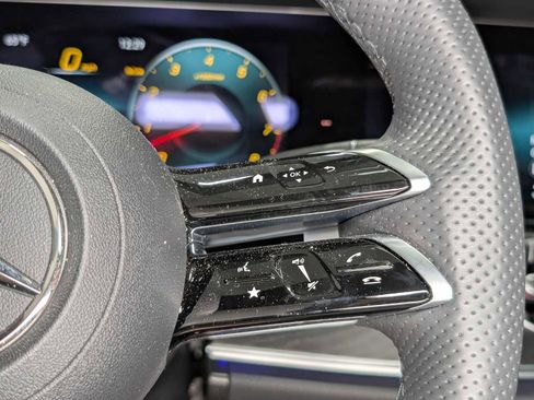 Used 2023 Mercedes-Benz E 450 Coupe image 32