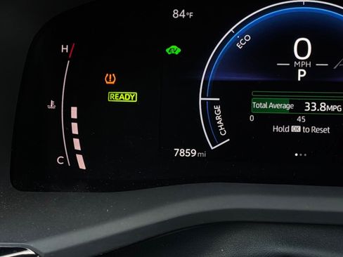 Used 2026 Toyota Camry SE FWD image 40