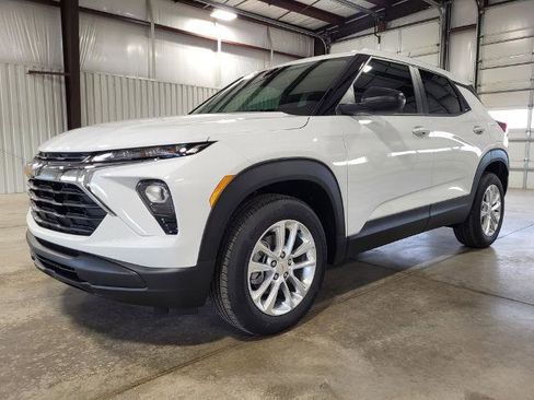 New 2026 Chevrolet TrailBlazer LS w/ LS Convenience Package image 2