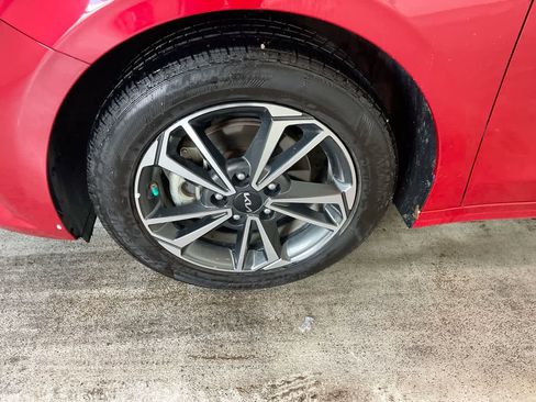 Used 2023 Kia Forte LXS image 10