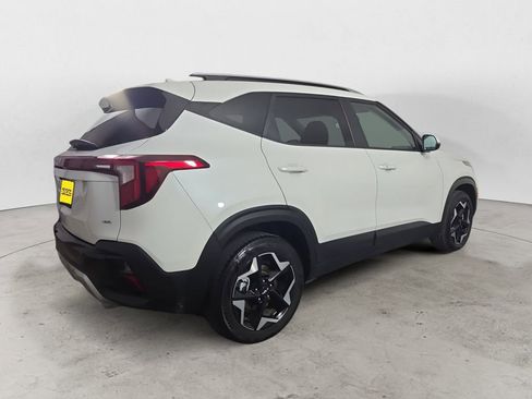 Used 2025 Kia Seltos S AWD/4WD image 5