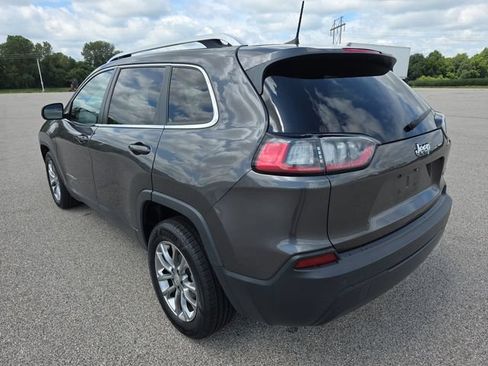 Used 2019 Jeep Cherokee Latitude Plus FWD image 11