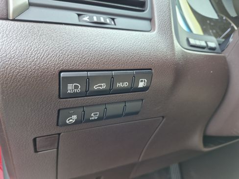 Used 2019 Lexus RX 450h AWD w/ Luxury Package image 18