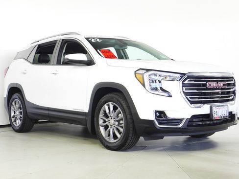 Used 2022 GMC Terrain SLT image 4