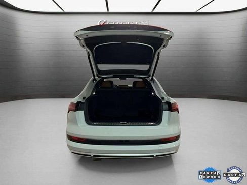 Used 2022 Audi e-tron Premium Plus w/ Premium Plus Package image 9