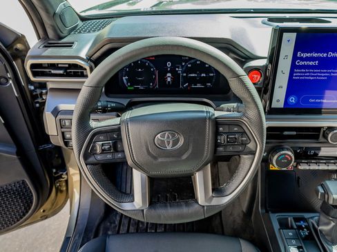 Used 2025 Toyota Tacoma TRD Off-Road w/ TRD Off Road Upgrade Package image 19