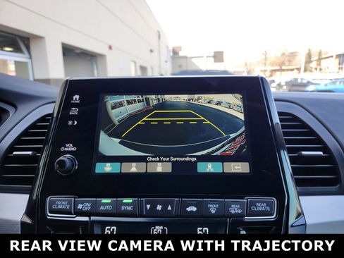 Used 2018 Honda Odyssey Elite image 7