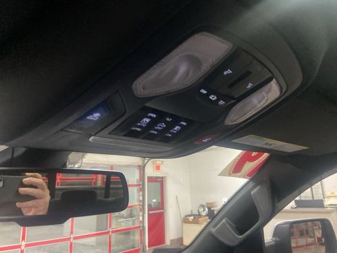 Used 2019 RAM 1500 Big Horn image 34