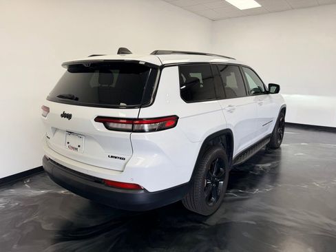Used 2024 Jeep Grand Cherokee L Limited w/ Luxury Tech Group II AWD/4WD image 23