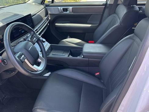 Used 2025 Hyundai Santa Fe SEL AWD/4WD image 8