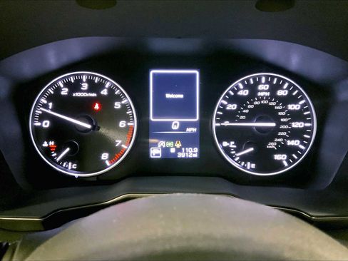 Certified 2025 Subaru Outback Limited image 26