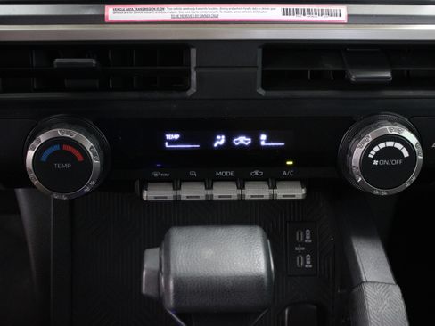 Used 2024 Toyota Tacoma SR5 AWD/4WD image 19