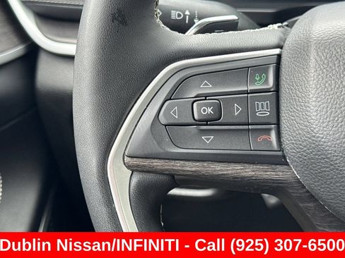 Used 2023 Jeep Grand Cherokee 4WD 4xe w/ Luxury Tech Group II image 37
