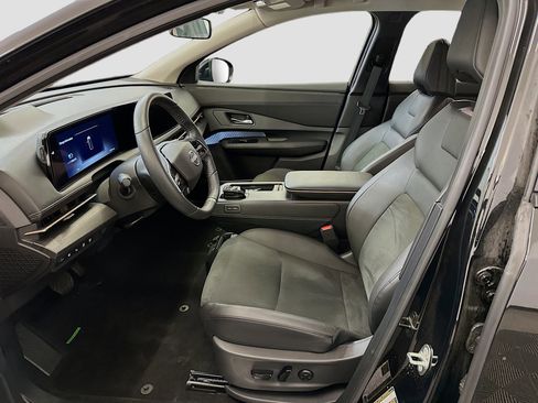 Used 2024 Nissan Ariya AWD image 13