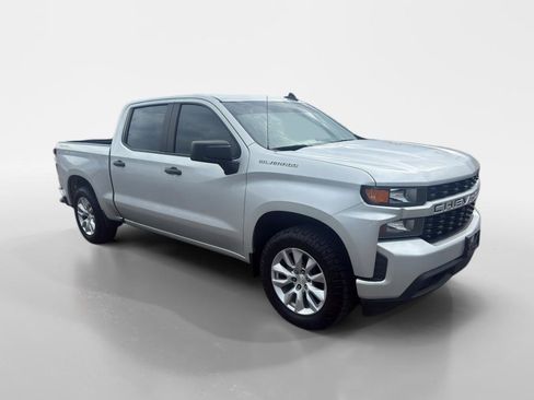 Used 2020 Chevrolet Silverado 1500 Custom w/ Custom Value Package AWD/4WD image 7