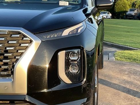 Used 2022 Hyundai Palisade Limited FWD image 11