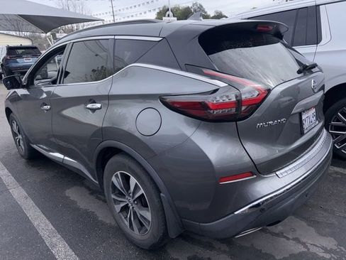 Used 2019 Nissan Murano SV w/ Premium Package image 2