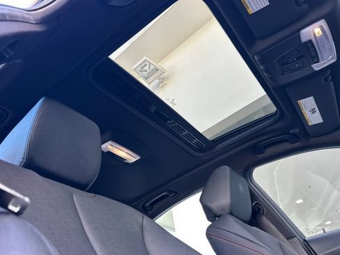 Used 2018 BMW 330i Sedan w/ Premium Package RWD image 17