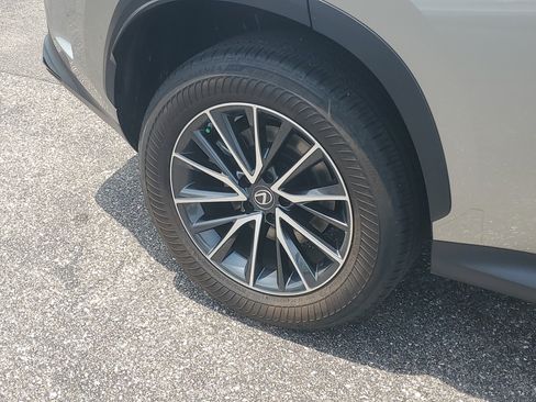 Used 2022 Lexus NX 250 FWD image 8