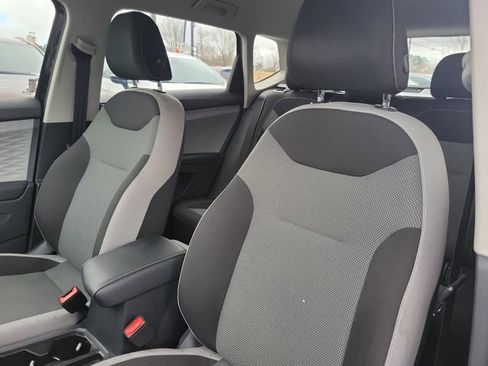 Used 2023 Volkswagen Taos S image 16