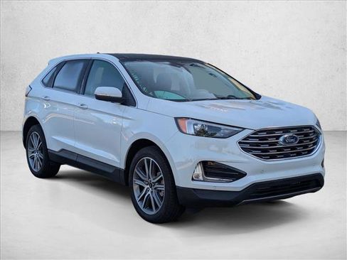 Used 2024 Ford Edge Titanium AWD/4WD image 3