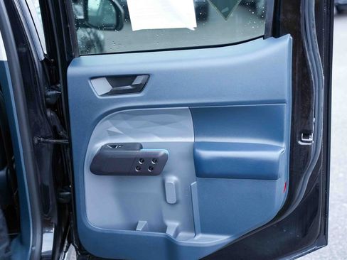 Used 2025 Ford Maverick Lobo image 17