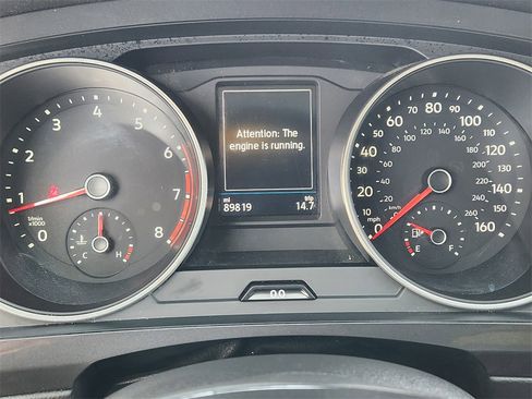 Used 2021 Volkswagen Tiguan S image 10