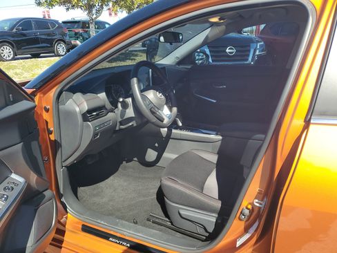 Certified 2024 Nissan Sentra SR image 10