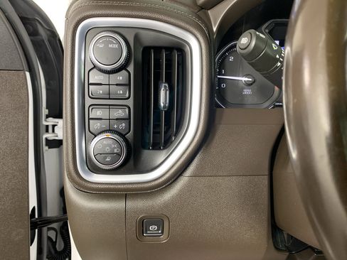 Used 2021 GMC Sierra 1500 Denali w/ Driver Alert Package II AWD/4WD image 17