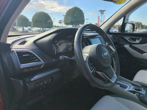 Used 2023 Subaru Forester Premium AWD/4WD image 15