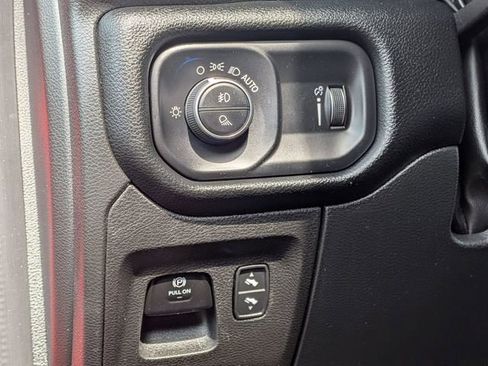 Certified 2022 RAM 1500 Big Horn image 28