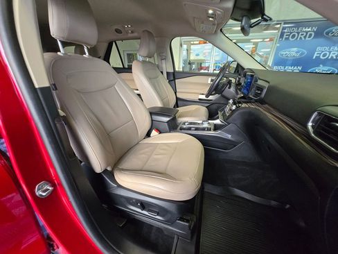 Used 2021 Ford Explorer Limited w/ Equipment Group 301A image 28