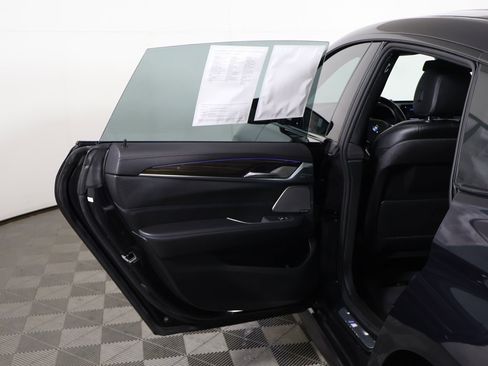 Used 2018 BMW 640i Gran Turismo xDrive image 24