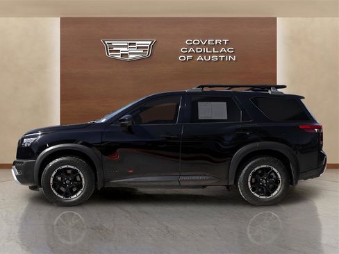 Used 2024 Nissan Pathfinder Rock Creek image 2