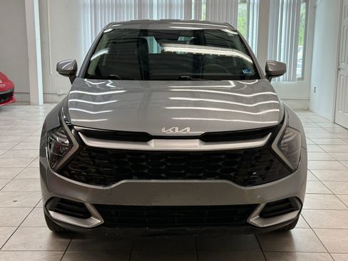 Used 2023 Kia Sportage LX FWD image 2