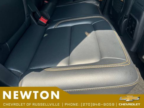 Used 2024 Ford Bronco Badlands AWD/4WD image 29
