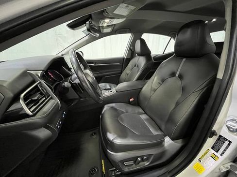 Certified 2022 Toyota Camry XSE FWD image 10