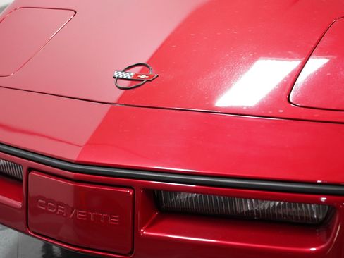 Used 1989 Chevrolet Corvette Convertible image 17