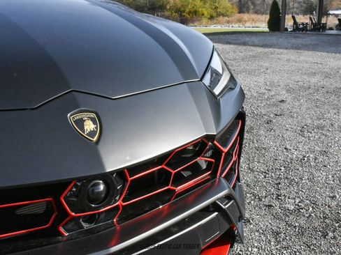 Used 2020 Lamborghini Urus image 48