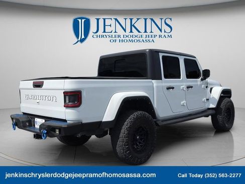 Used 2021 Jeep Gladiator Sport AWD/4WD image 5