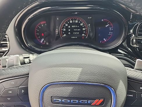 Used 2025 Dodge Durango R/T w/ Blacktop Package image 13