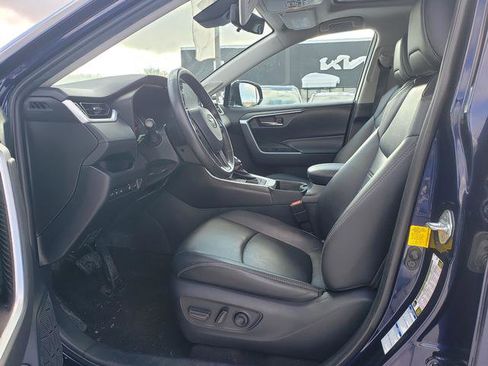 Used 2020 Toyota RAV4 XLE Premium image 14